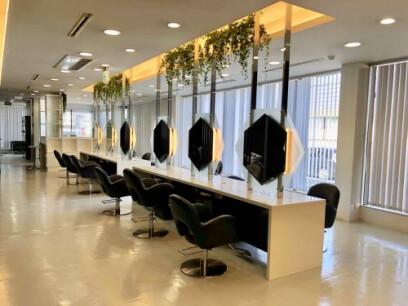 お客様に喜びと感動を与え、“笑顔”と“ありがとう”があふれる 輝いている会社をめざしています。FORTE城北店