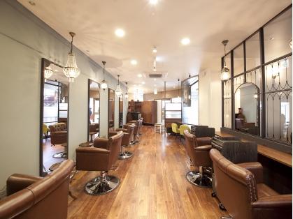 ★年間休日105日～137日 ≪社保完備≫月給25万円以上～公休買取15000円　aile organic hair saron 西大寺店